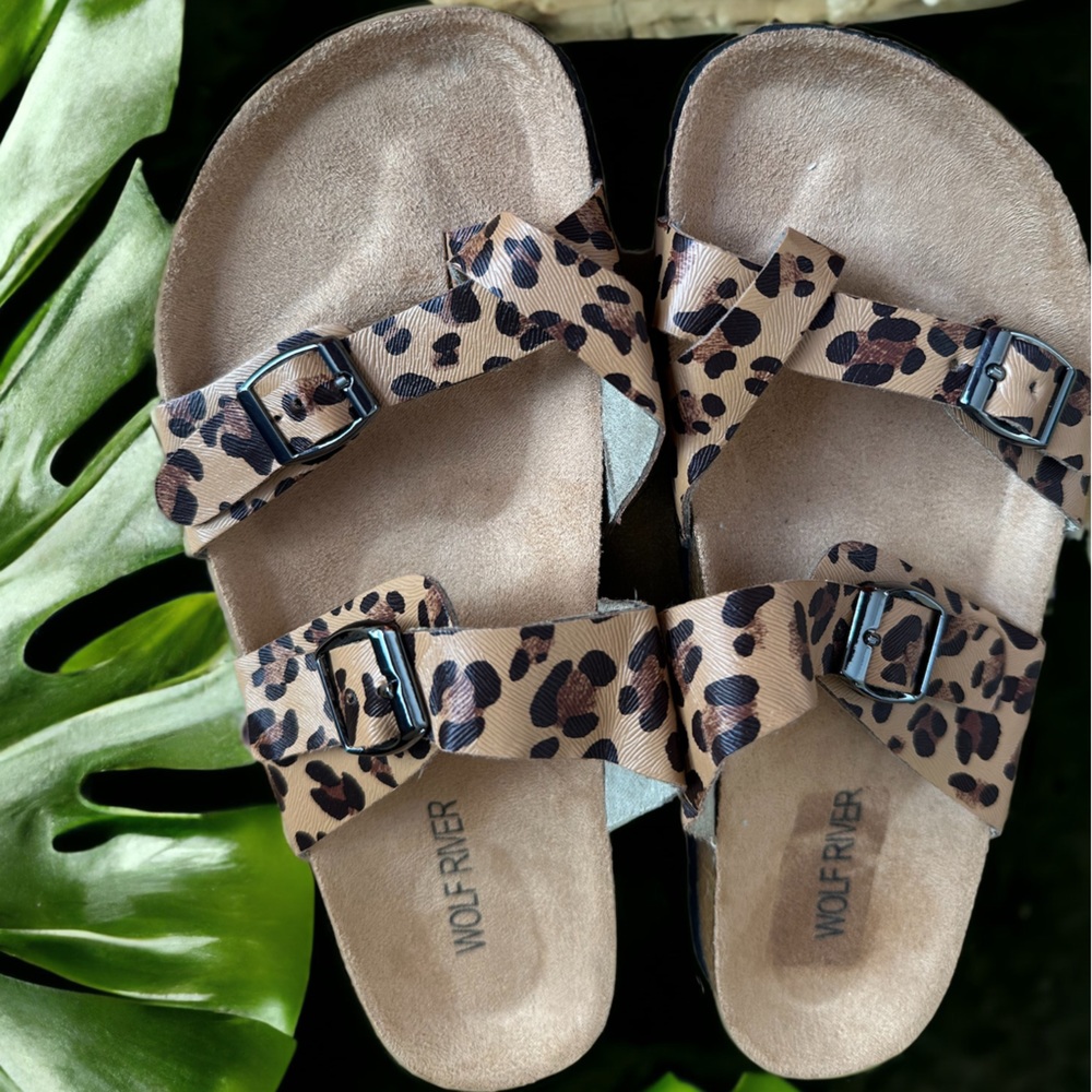 Wolf River Women’s Slides Sandals-Size 7 Animal Print-Comfortable slip on